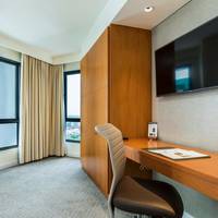 Grand Deluxe One-Bedroom Suite