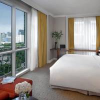 Two-Bedroom Suite with 1 King and 1 Queen bed