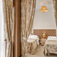 Suite with Two Separate Beds and Jacuzzi