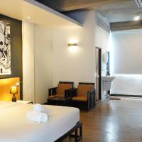 Urban Chic Double Bed