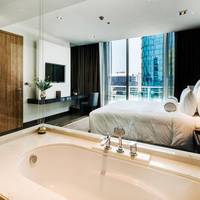 Connoisseur Suite