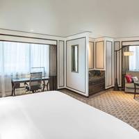 Athenee Prestige, Guest room, 1 King, City view, Corner room
