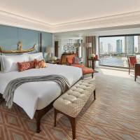 Authors' Suite King