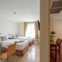 Family One-Bedroom Suite (4 Adults)