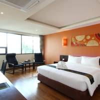 Deluxe Room King Bed