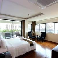 Junior One-Bedroom Suite with Balcony