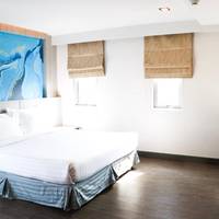 Premier Suite with City View
