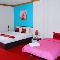 Deluxe Double Bed & Sofa Bed 6’