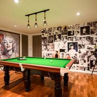 Embassy Suite Six Bedrooms Duplex