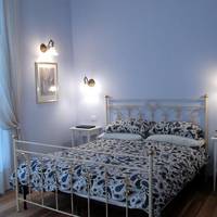 Deluxe Room with Private Bathroom