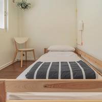 Single Room with Shared Bathroom