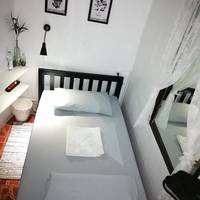 Small Single Room with Shared Bathroom