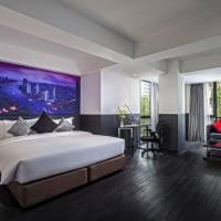 Room #140658477