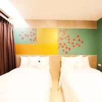 Room #141753534