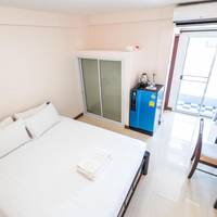 Double Room with Shower (5th & No Lift)