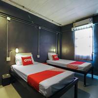 Twin Room with Shared Bathroom