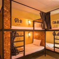 Private 8-Bed with Shared Bathroom