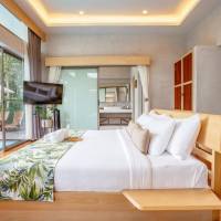 Tropical Hill View Pool Villa