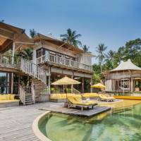 5 Bedroom Beach Pool Reserve