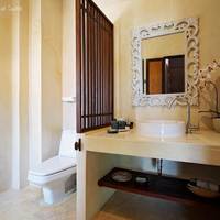 Suite with Garden View