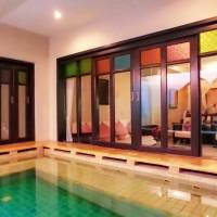 Villa with Spa Bath