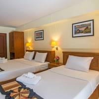 Triple Room with Garden View