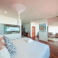 Beach Front Suite