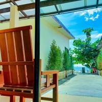 Family Room with Side Sea View