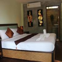 Standard Double Room with Garden View