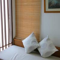 Studio Twin bed