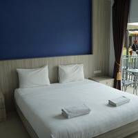 Deluxe Double Room with Pool Access