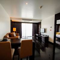 Executive Suite with City View