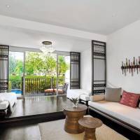 Family Room with Pool Access