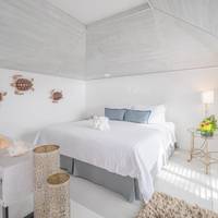 Deluxe Bungalow