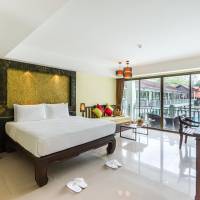 Deluxe Room with Pool View