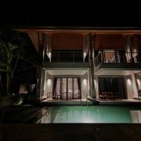 Deluxe Double or Twin Room with Pool Access