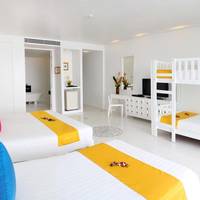 Deluxe Family Room