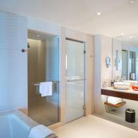 Ocean Front 1 Bedroom Suite 1 King Bed