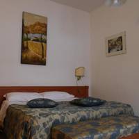Double Room (Via Teobaldi, 2)