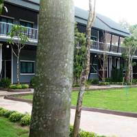 three-bedroom with Garden View