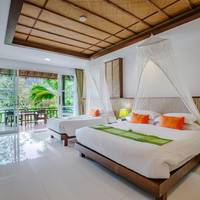 Triple Cottage