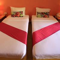 Standard Twin Room with Garden View