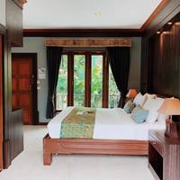 Family Room with Side Sea View