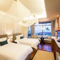Room #17650954