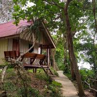 Bungalow with Partial Sea View