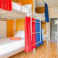 Bunk Bed in Mixed Dormitory Room