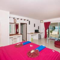 Room #23697351