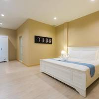 Pool Suite