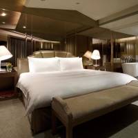 Corner Suite