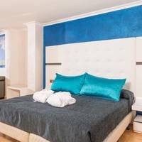 Triple Deluxe Room with Spa Access